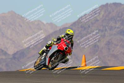 media/Oct-03-2022-Moto Forza (Mon) [[5f077a3730]]/Intermediate Group/Session 4 (Turn 9)/